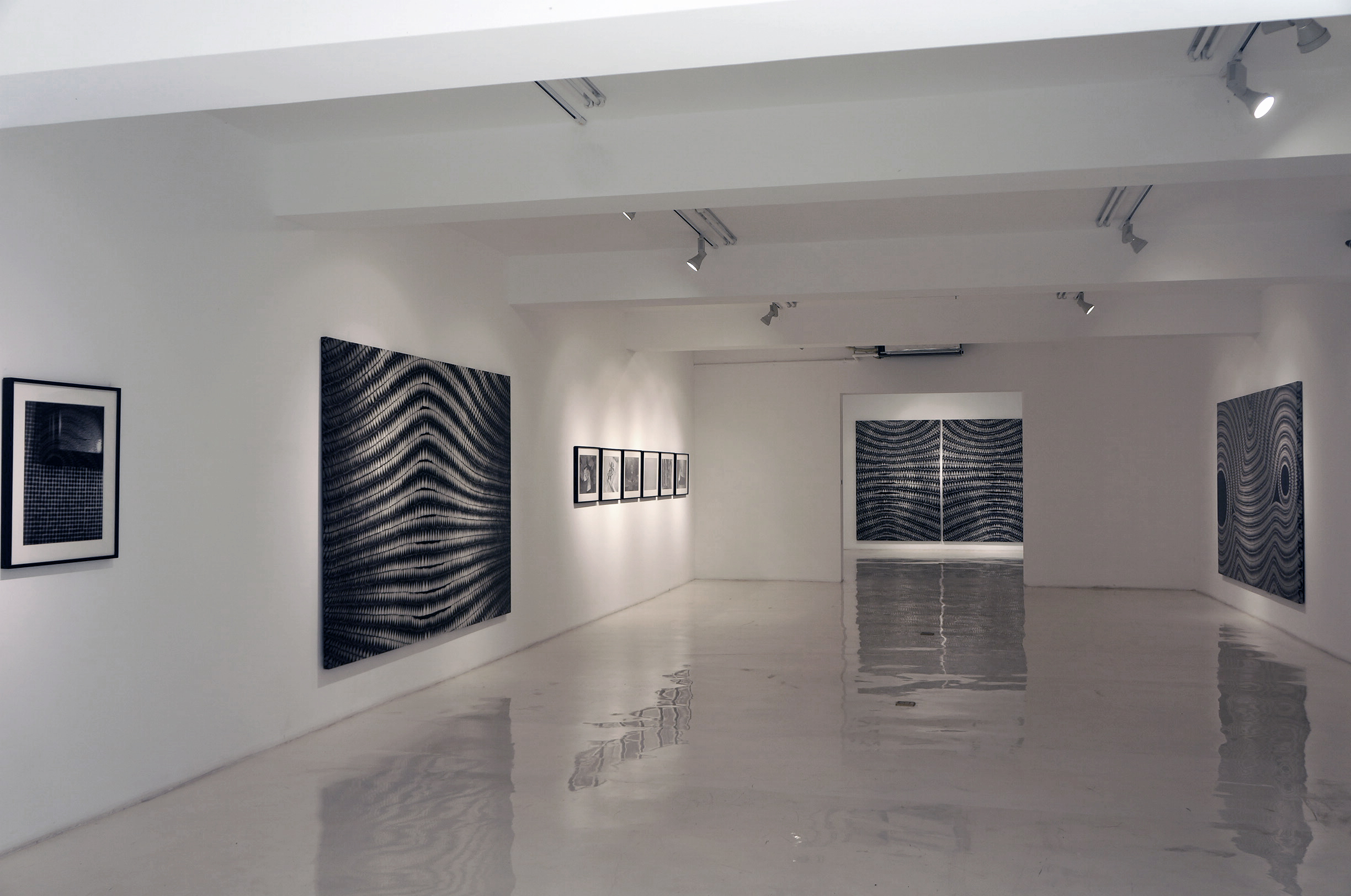 "白黑白" 米尔科 塔尔希 mirco tarsi 个展